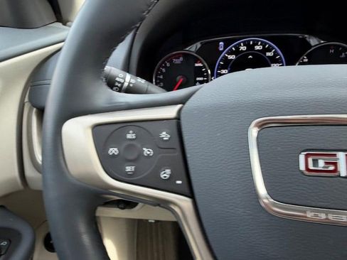 Used 2024 GMC Terrain Denali w/ Denali Premium Package image 12