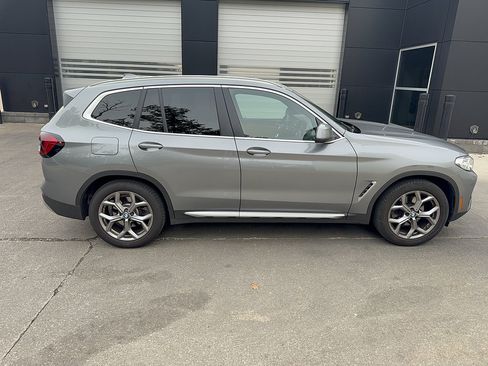 Used 2024 BMW X3 xDrive30i w/ Premium Package AWD/4WD image 4