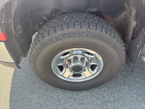 Used 2008 GMC Sierra 2500 SLE AWD/4WD image 26