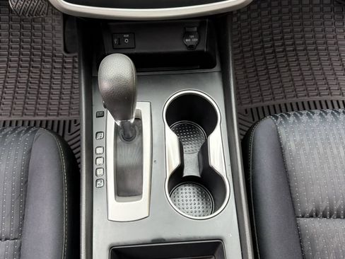 Used 2016 Nissan Altima 2.5 SV w/ Convenience Package image 24