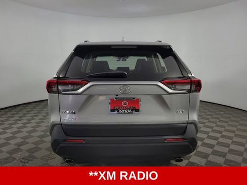 Used 2019 Toyota RAV4 XLE Premium w/ Cold Weather Package FWD image 7