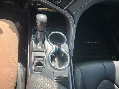 Used 2019 Toyota Camry XSE w/ Driver Assist Package image 14