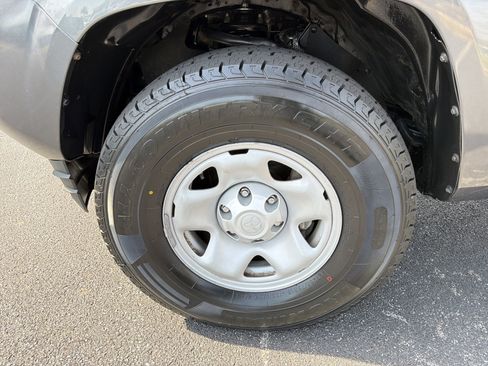 Used 2021 Toyota Tacoma SR image 11