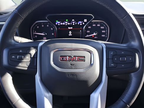 Used 2021 GMC Yukon XL SLT AWD/4WD image 23