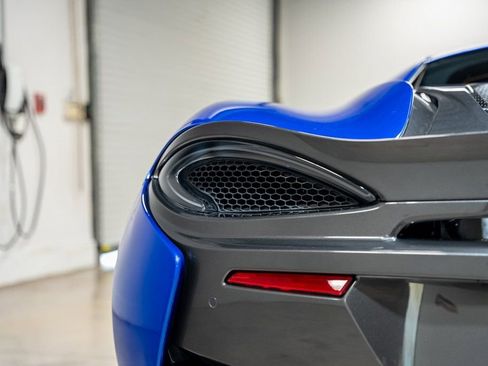Used 2017 McLaren 570S Coupe image 13