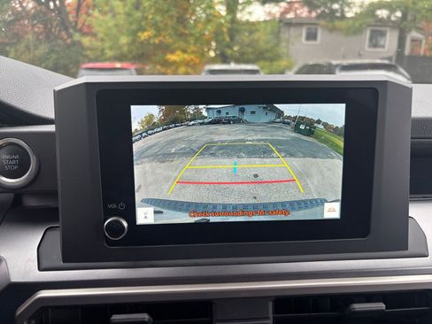 Used 2025 Toyota 4Runner SR5 image 17