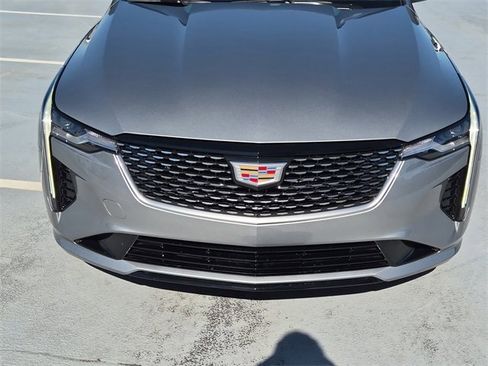 Used 2023 Cadillac CT4 Luxury image 9
