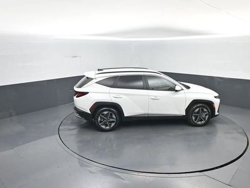 Used 2025 Hyundai Tucson SEL FWD image 30