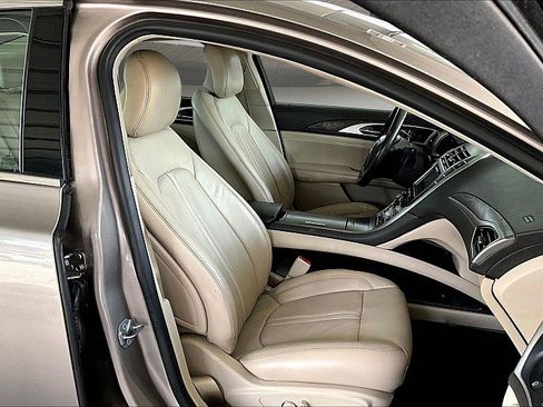Used 2018 Lincoln MKZ Reserve w/ Climate Package FWD image 5