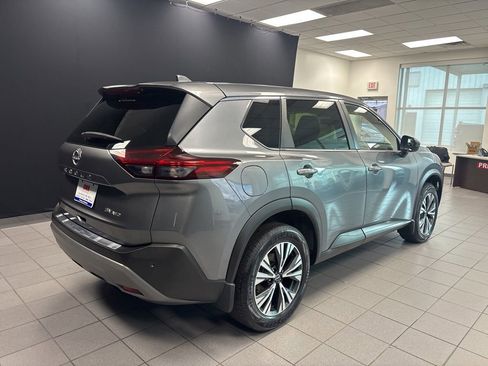 Used 2023 Nissan Rogue SV AWD/4WD image 3