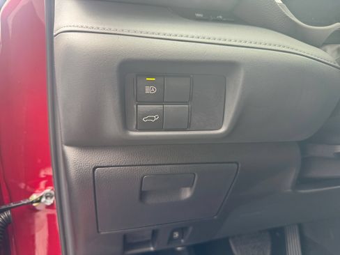 Certified 2026 Toyota Highlander XLE AWD/4WD image 18