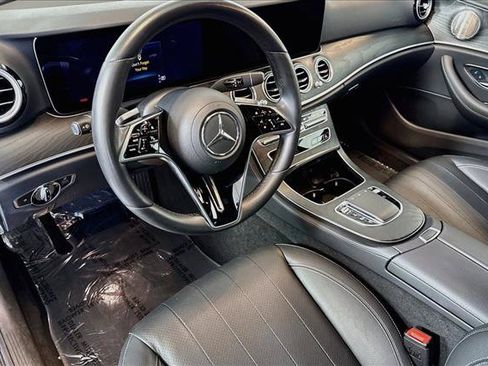 Used 2022 Mercedes-Benz E 350 Sedan image 9