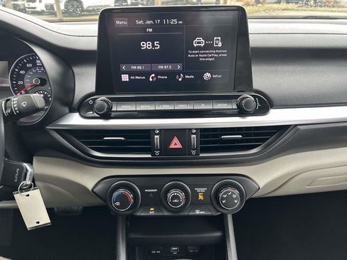 Certified 2023 Kia Forte LXS w/ LXS Technology Package image 20