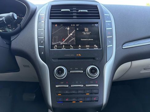 Used 2017 Lincoln MKC Reserve FWD image 28