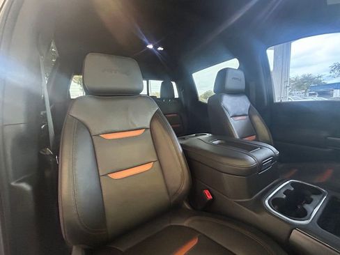 Used 2019 GMC Sierra 1500 AT4 w/ AT4 Premium Package image 31