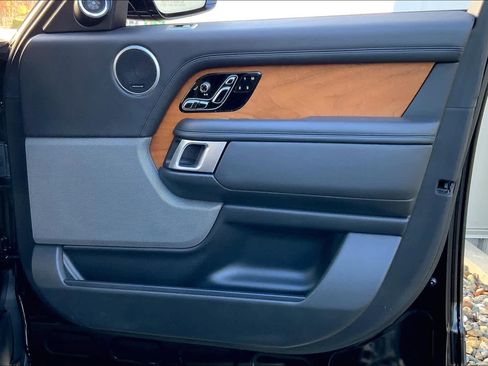 Used 2022 Land Rover Range Rover Westminster Edition image 22