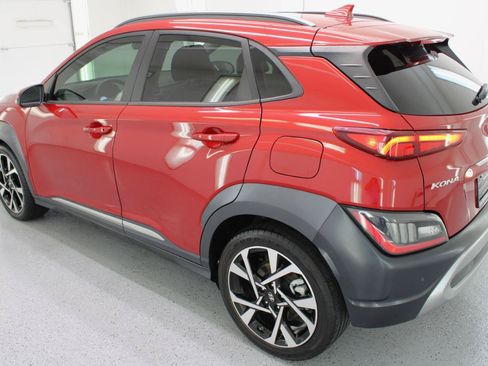 Used 2023 Hyundai Kona Limited AWD/4WD image 6