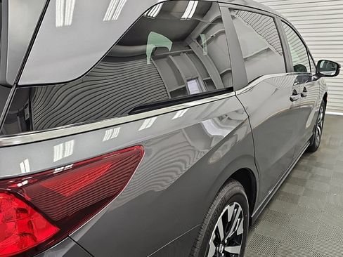 New 2026 Honda Odyssey EX-L image 9