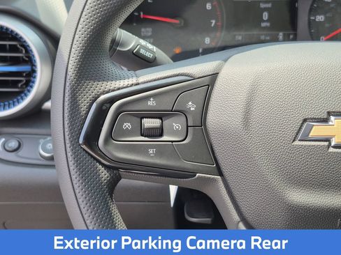 Used 2026 Chevrolet Trax LS w/ LS Convenience Package FWD image 19