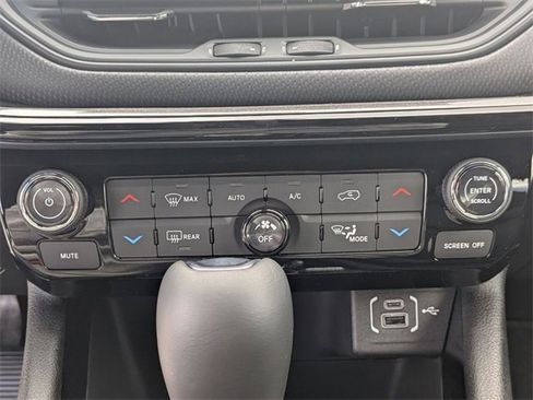 New 2026 Jeep Compass Limited image 22