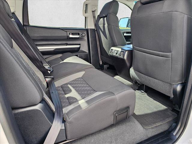 Used 2015 Toyota Tundra SR5 w/ SR5 Upgrade Package AWD/4WD image 14