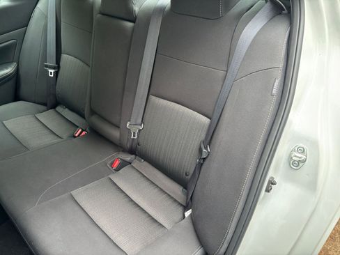 Used 2025 Nissan Altima 2.5 SV FWD image 32
