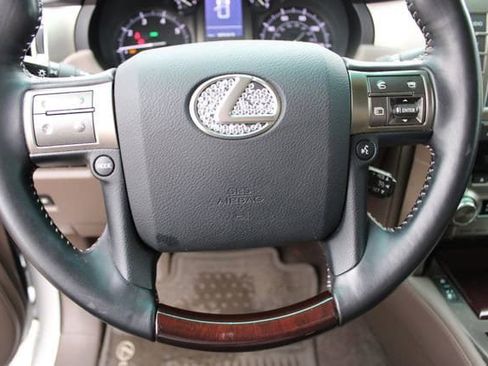 Used 2019 Lexus GX 460 Premium image 12