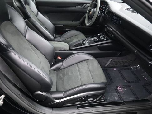 Used 2023 Porsche 911 Carrera 4 GTS image 22