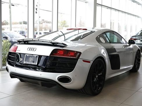 Used 2011 Audi R8 V10 image 10