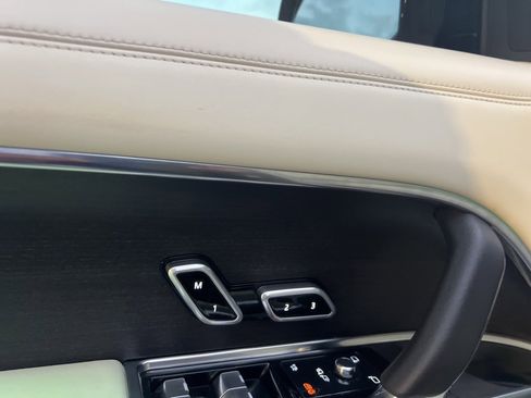 Used 2023 Land Rover Range Rover SE image 50