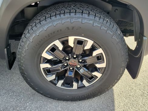 Certified 2023 Nissan Frontier Pro-X w/ Technology Package image 28