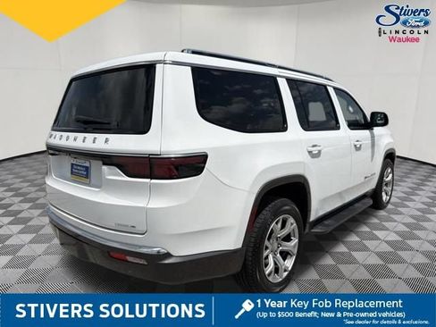 Used 2022 Jeep Wagoneer Series II AWD/4WD image 6