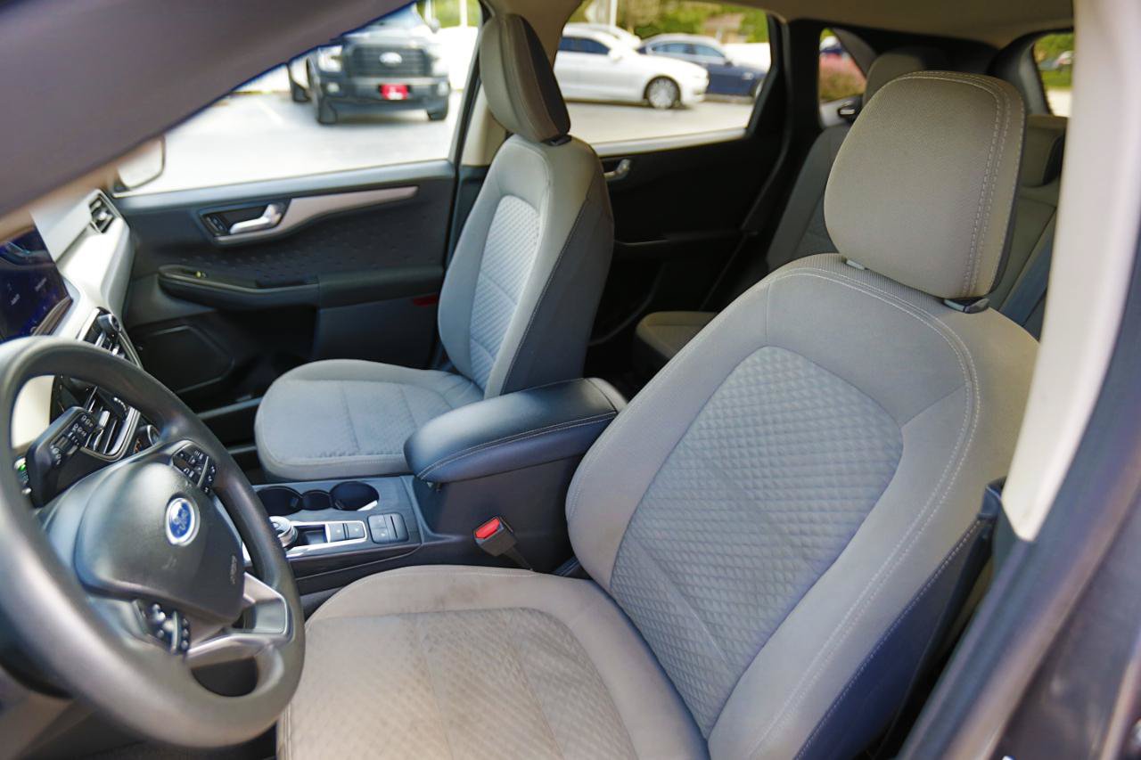 Used 2020 Ford Escape SE FWD image 5