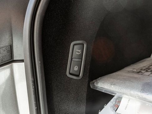 Used 2022 Maserati Levante GT image 38