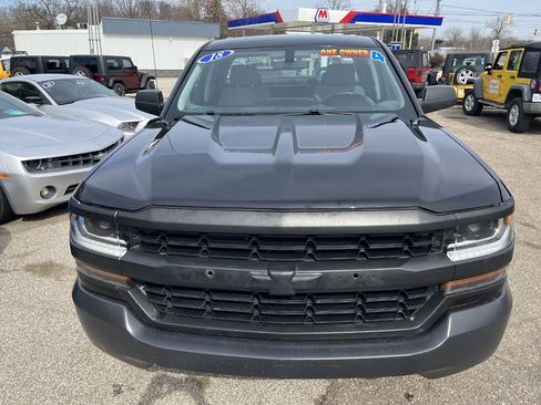 Used 2018 Chevrolet Silverado 1500 W/T image 2