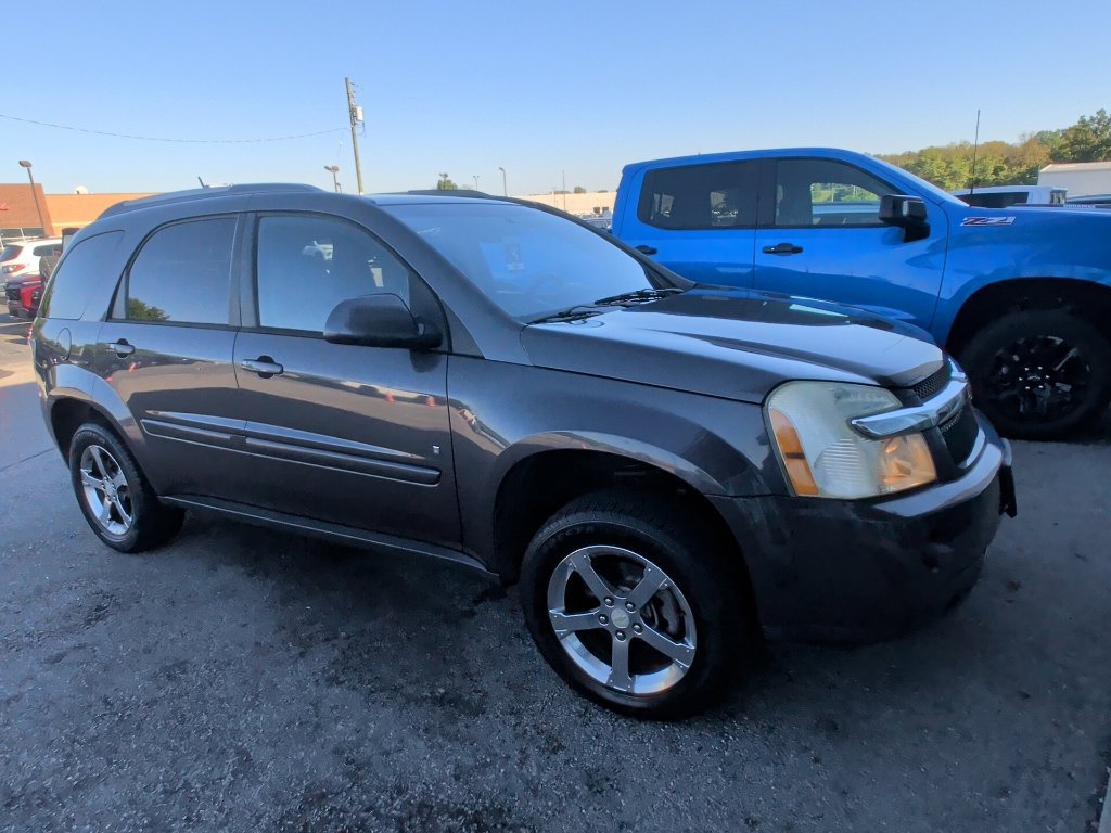 Used 2007 Chevrolet Equinox LT w/ LT Preferred Equipment Group FWD image 2