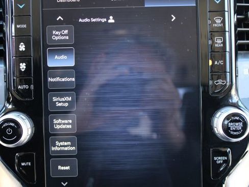 Used 2023 RAM 2500 Laramie AWD/4WD image 56
