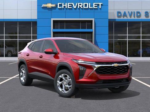 Used 2026 Chevrolet Trax LS w/ LS Convenience Package FWD image 7