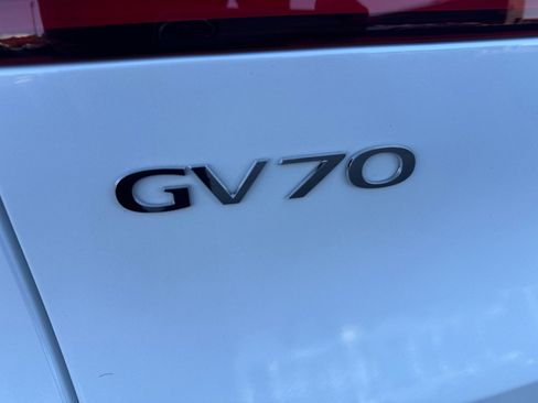 Used 2026 Genesis GV70 2.5T Select image 23