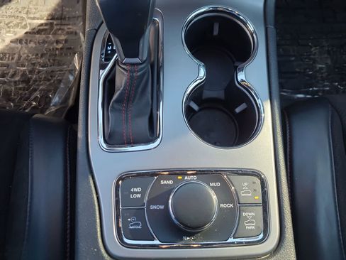 Used 2020 Jeep Grand Cherokee Trailhawk image 25