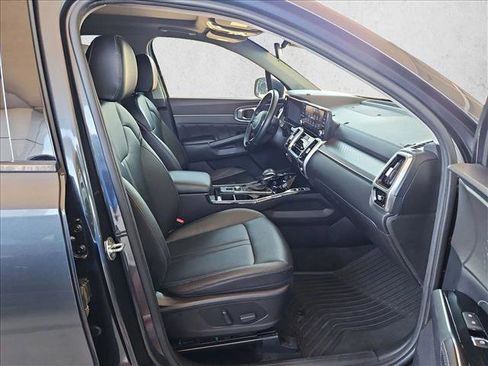 Used 2022 Kia Sorento SX AWD/4WD image 30