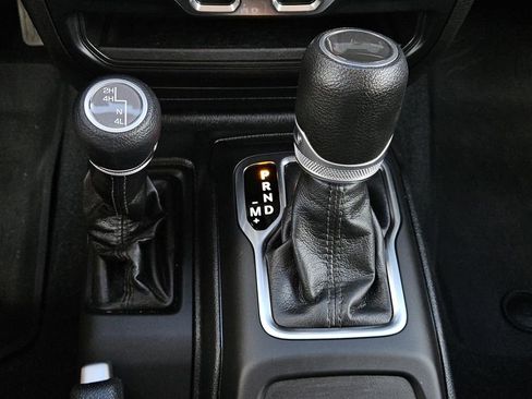 Used 2023 Jeep Wrangler Unlimited Sport image 14