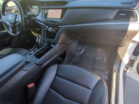 Used 2022 Cadillac XT5 Premium Luxury w/ LPO, ONYX Package image 30