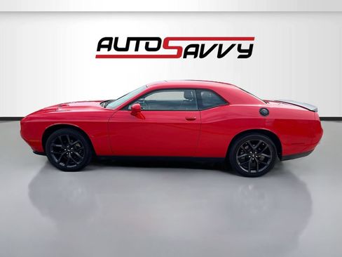 Used 2023 Dodge Challenger SXT w/ Blacktop Package RWD image 4