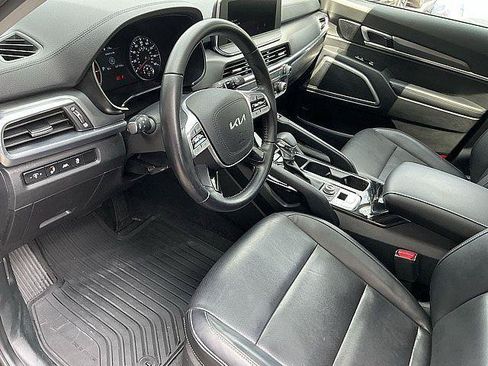 Used 2022 Kia Telluride S AWD/4WD image 16