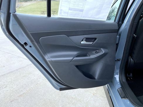 New 2026 Nissan Sentra SR FWD image 18