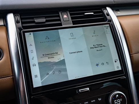 Used 2023 Land Rover Discovery S R-Dynamic image 34