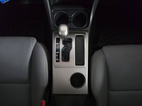 Used 2015 Toyota Tacoma 4x4 Double Cab w/ TRD Off-Road Package image 26