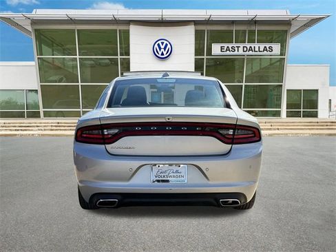 Used 2023 Dodge Charger SXT image 4