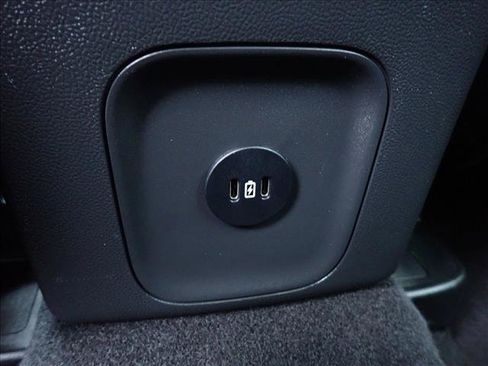 Certified 2023 Ford Escape Active AWD/4WD image 11